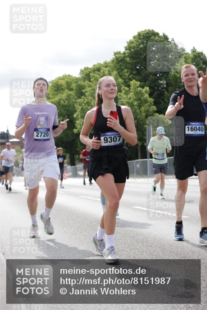 29.06.2025 - hella hamburg halbmarathon Jannik Wohlers http://msf.ph/oto/8151987 29.06.2025 10:15:01 Lombardsbrücke 1440, 1524, 2110, 2720, 3417, 3650, 5069, 5271, 5739, 5986, 7452, 7809, 7810, 8256, 9307, 9423, 9847, 9997, 10775, 10858, 12457, 12521, 12524, 13197, 13453, 13500, 15150, 15740, 16040, 16041, 16938, 17949, 18203, 18252, 18769, 18800, 18939, 19027 meine-sportfotos.de