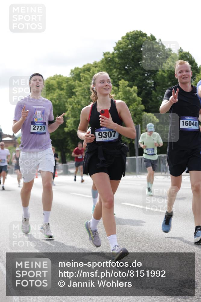 29.06.2025 - hella hamburg halbmarathon Jannik Wohlers http://msf.ph/oto/8151992 29.06.2025 10:15:01 Lombardsbrücke 1440, 1524, 2110, 2720, 3417, 3650, 5069, 5271, 5739, 5986, 7452, 7809, 7810, 8256, 9307, 9423, 9847, 9997, 10775, 10858, 12457, 12521, 12524, 13197, 13453, 13500, 15150, 15740, 16040, 16041, 16938, 17949, 18203, 18252, 18769, 18800, 18939, 19027 meine-sportfotos.de