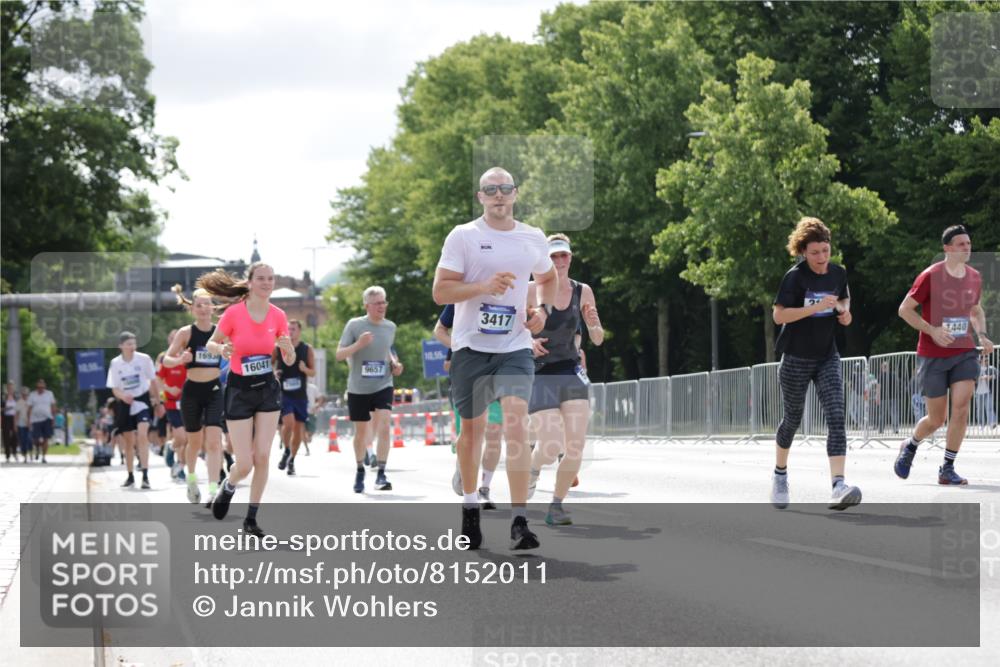 29.06.2025 - hella hamburg halbmarathon Jannik Wohlers http://msf.ph/oto/8152011 29.06.2025 10:15:05 Lombardsbrücke 1440, 2110, 2720, 2989, 3417, 4466, 4492, 4494, 5069, 5271, 5739, 6376, 6576, 7452, 7809, 7810, 8256, 9307, 9423, 9657, 9847, 9997, 10775, 10858, 12457, 12521, 12524, 13197, 13453, 13500, 14413, 14552, 15150, 15307, 15740, 16040, 16041, 16938, 17949, 18203, 18252, 18939, 19027 meine-sportfotos.de