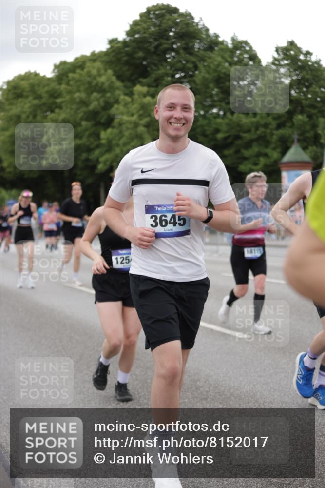 29.06.2025 - hella hamburg halbmarathon Jannik Wohlers http://msf.ph/oto/8152017 29.06.2025 10:51:59 Lombardsbrücke 2420, 2528, 3645, 4436, 4815, 5262, 5360, 6386, 6403, 6404, 6406, 6671, 7690, 7691, 7735, 7812, 8194, 8196, 9103, 9368, 9731, 10080, 10296, 10342, 10392, 10634, 10884, 11084, 11126, 11127, 11297, 11736, 11899, 11974, 12089, 12247, 12525, 12546, 12558, 13094, 13207, 13208, 13538, 13677, 14215, 14893, 15205, 16262, 16492, 16752, 16973, 17326, 17327, 18115, 18633, 18668, 18756, 18817 meine-sportfotos.de