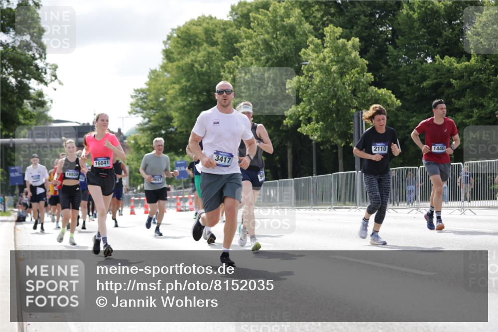 29.06.2025 - hella hamburg halbmarathon Jannik Wohlers http://msf.ph/oto/8152035 29.06.2025 10:15:05 Lombardsbrücke 1440, 2110, 2720, 2989, 3417, 4466, 4492, 4494, 5069, 5271, 5739, 6376, 6576, 7452, 7809, 7810, 8256, 9307, 9423, 9657, 9847, 9997, 10775, 10858, 12457, 12521, 12524, 13197, 13453, 13500, 14413, 14552, 15150, 15307, 15740, 16040, 16041, 16938, 17949, 18203, 18252, 18939, 19027 meine-sportfotos.de