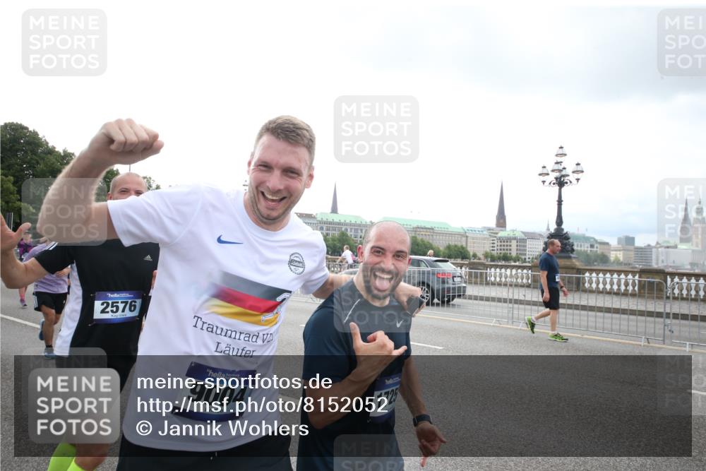 29.06.2025 - hella hamburg halbmarathon Jannik Wohlers http://msf.ph/oto/8152052 29.06.2025 10:38:16 Lombardsbrücke 56, 1721, 2576, 2660, 2693, 3216, 3323, 3726, 3927, 4028, 4139, 4155, 4259, 4260, 4316, 5617, 5684, 5913, 6695, 6696, 6875, 7148, 7263, 7371, 7561, 7692, 7849, 8367, 8583, 8635, 8747, 9004, 9455, 11059, 11635, 11697, 12072, 12075, 12577, 13000, 13823, 14096, 15644, 15755, 16174, 16181, 16214, 16346, 17250, 17333, 17478, 18050, 18471, 18504, 18709 meine-sportfotos.de