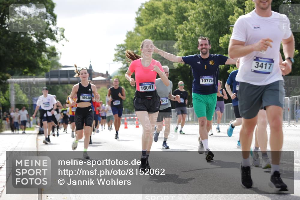 29.06.2025 - hella hamburg halbmarathon Jannik Wohlers http://msf.ph/oto/8152062 29.06.2025 10:15:07 Lombardsbrücke 1440, 2110, 2720, 2989, 3417, 4466, 4492, 4494, 5069, 5739, 6376, 6576, 7809, 7810, 9307, 9423, 9657, 9997, 10775, 10858, 12457, 12521, 13197, 13453, 13500, 14413, 14552, 14630, 15150, 15307, 15740, 16040, 16041, 16938, 17949, 18150, 18203, 18252, 19027 meine-sportfotos.de