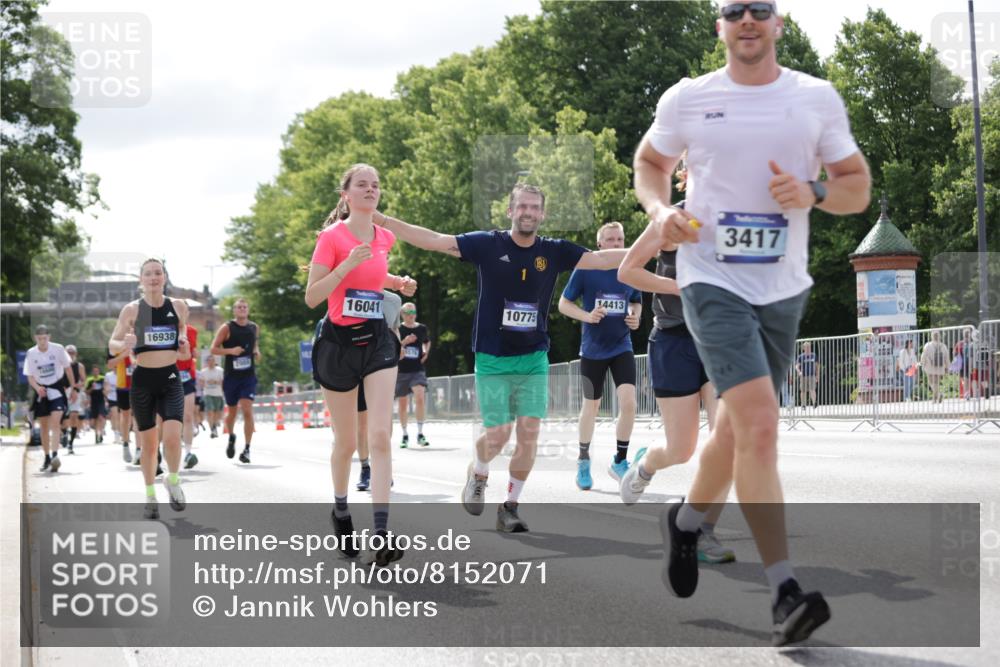 29.06.2025 - hella hamburg halbmarathon Jannik Wohlers http://msf.ph/oto/8152071 29.06.2025 10:15:07 Lombardsbrücke 1440, 2110, 2720, 2989, 3417, 4466, 4492, 4494, 5069, 5739, 6376, 6576, 7809, 7810, 9307, 9423, 9657, 9997, 10775, 10858, 12457, 12521, 13197, 13453, 13500, 14413, 14552, 14630, 15150, 15307, 15740, 16040, 16041, 16938, 17949, 18150, 18203, 18252, 19027 meine-sportfotos.de
