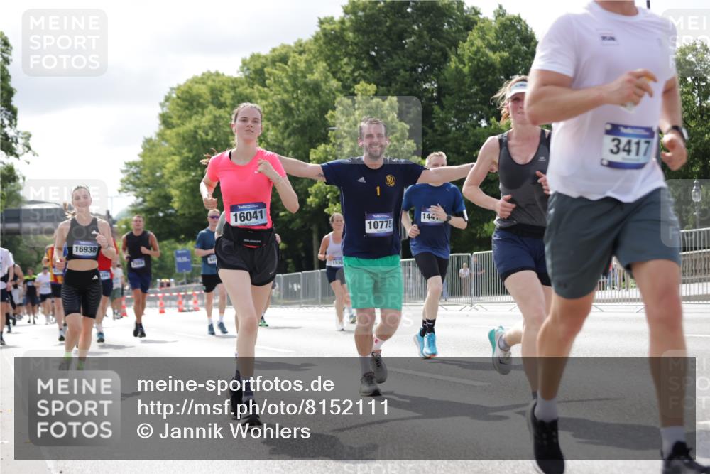 29.06.2025 - hella hamburg halbmarathon Jannik Wohlers http://msf.ph/oto/8152111 29.06.2025 10:15:08 Lombardsbrücke 1440, 2110, 2720, 2989, 3417, 4466, 4492, 4494, 5069, 5739, 6376, 6576, 7809, 7810, 9307, 9423, 9657, 9997, 10108, 10775, 10858, 12457, 12521, 13197, 13453, 13500, 14413, 14552, 14630, 15150, 15307, 15740, 16040, 16041, 16938, 17949, 18150, 18203, 18252, 19027 meine-sportfotos.de