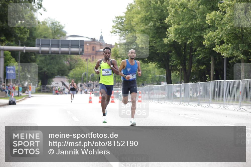 29.06.2025 - hella hamburg halbmarathon Jannik Wohlers http://msf.ph/oto/8152190 29.06.2025 09:31:13 Lombardsbrücke 1, 2, 4, 5, 6, 7, 8, 9, 10, 11, 13, 15, 16, 22, 23, 25, 58, 59 meine-sportfotos.de