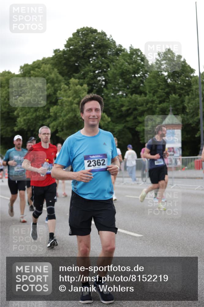 29.06.2025 - hella hamburg halbmarathon Jannik Wohlers http://msf.ph/oto/8152219 29.06.2025 10:52:18 Lombardsbrücke 1369, 1826, 2146, 2362, 2420, 2983, 3140, 3227, 4591, 4729, 5360, 7032, 7511, 7737, 8641, 9068, 9070, 10055, 10392, 10600, 10879, 10928, 10981, 12994, 13305, 14009, 14424, 14643, 14704, 14827, 14897, 15438, 15439, 15447, 15867, 15906, 16053, 16056, 16794, 16984, 17002, 17050, 17359, 17896, 18106, 18205, 18645, 18751, 18997, 19063, 19097 meine-sportfotos.de