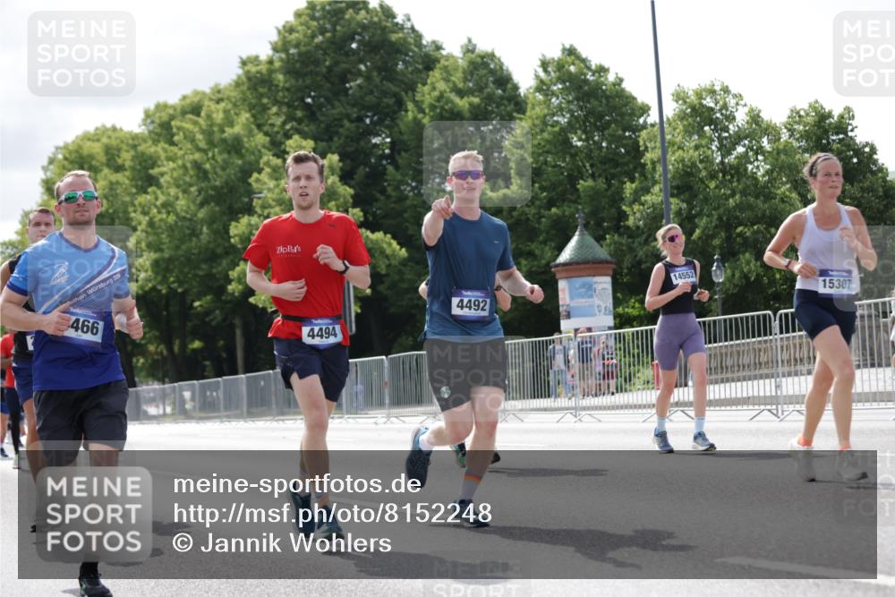 29.06.2025 - hella hamburg halbmarathon Jannik Wohlers http://msf.ph/oto/8152248 29.06.2025 10:15:11 Lombardsbrücke 1440, 2110, 2720, 2989, 3417, 4007, 4466, 4492, 4494, 5069, 5739, 6376, 6576, 7809, 9192, 9307, 9423, 9657, 10108, 10775, 10858, 12457, 12521, 13197, 13453, 13500, 13818, 14413, 14550, 14552, 14630, 15307, 16040, 16041, 16938, 17350, 17949, 18150, 18203, 18252 meine-sportfotos.de
