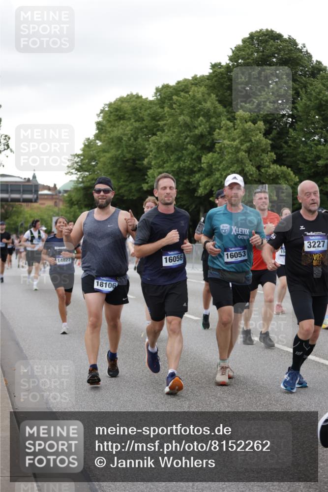 29.06.2025 - hella hamburg halbmarathon Jannik Wohlers http://msf.ph/oto/8152262 29.06.2025 10:52:19 Lombardsbrücke 1369, 1826, 2146, 2362, 2420, 2983, 3140, 3227, 4591, 4729, 5360, 7032, 7511, 7737, 8641, 9068, 9070, 10055, 10392, 10600, 10879, 10928, 10981, 12127, 12128, 12994, 13305, 14009, 14424, 14643, 14704, 14827, 14897, 15438, 15439, 15447, 15867, 15906, 16053, 16056, 16794, 16984, 17002, 17050, 17359, 17896, 18106, 18205, 18645, 18751, 18997, 19063, 19097 meine-sportfotos.de