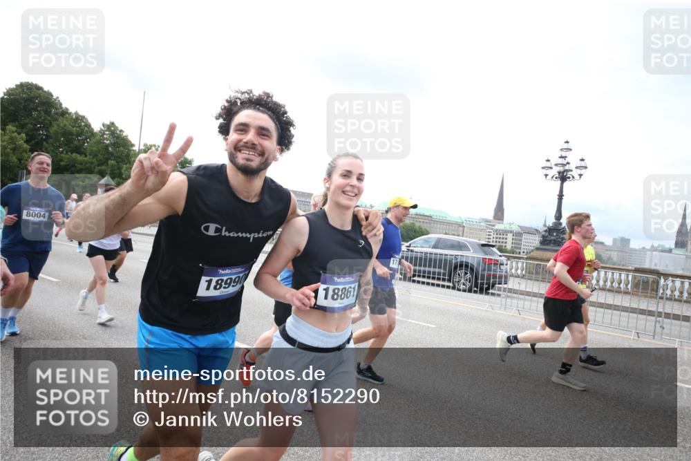 29.06.2025 - hella hamburg halbmarathon Jannik Wohlers http://msf.ph/oto/8152290 29.06.2025 10:41:20 Lombardsbrücke 1314, 1509, 1623, 1648, 1712, 2153, 4541, 4787, 5432, 6320, 6450, 6618, 7477, 7955, 7968, 8004, 8162, 8163, 8300, 8301, 8443, 8848, 8897, 9467, 9588, 11011, 11098, 11255, 11371, 11482, 11943, 12185, 12214, 12233, 12419, 13444, 13622, 13772, 14005, 14043, 14483, 14872, 14929, 14938, 15039, 15669, 15685, 15842, 15863, 16364, 16568, 17158, 17636, 18861, 18940, 18990, 19037, 19057, 19064 meine-sportfotos.de