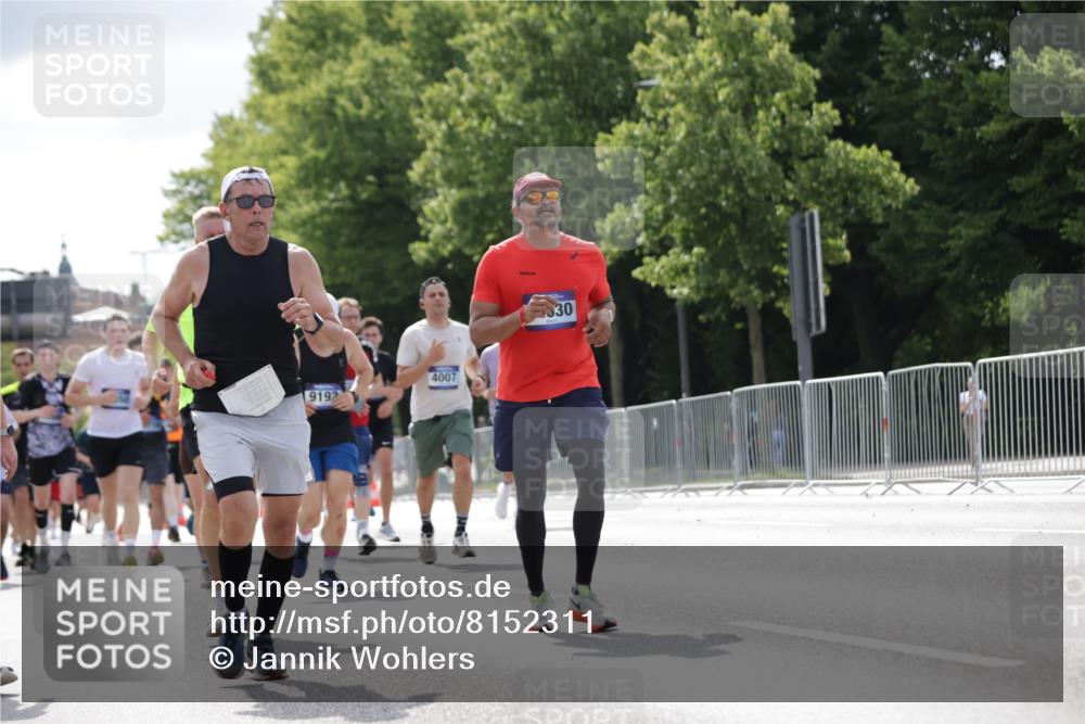 29.06.2025 - hella hamburg halbmarathon Jannik Wohlers http://msf.ph/oto/8152311 29.06.2025 10:15:14 Lombardsbrücke 1440, 2110, 2989, 3417, 4007, 4466, 4492, 4494, 5069, 5739, 6376, 6576, 9192, 9657, 10108, 10775, 12457, 12521, 13179, 13197, 13818, 13951, 14413, 14423, 14550, 14552, 14630, 15307, 15570, 15710, 15988, 16041, 16923, 16938, 17350, 18150, 18203, 18957 meine-sportfotos.de