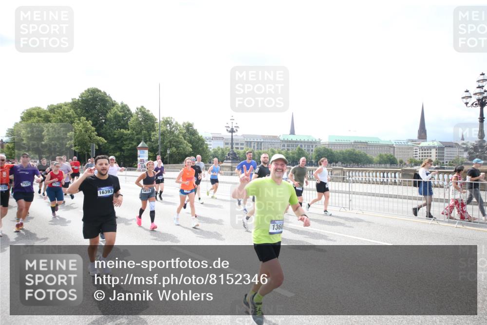 29.06.2025 - hella hamburg halbmarathon Jannik Wohlers http://msf.ph/oto/8152346 29.06.2025 10:42:01 Lombardsbrücke 1150, 1360, 1624, 1929, 1957, 1994, 2069, 2134, 2538, 2580, 3605, 3874, 4353, 4778, 4891, 4892, 5403, 5419, 5810, 6828, 6917, 7040, 7260, 7557, 7666, 8459, 8525, 8526, 8712, 8816, 9370, 9980, 10532, 10734, 10842, 10872, 10899, 11074, 11075, 11463, 11464, 11468, 11550, 11677, 12403, 12684, 12854, 12903, 12904, 13250, 13406, 13456, 13952, 13953, 14042, 14084, 14108, 14328, 14405, 14426, 14468, 14585, 14636, 14769, 15004, 15155, 15912, 15977, 16215, 16352 meine-sportfotos.de