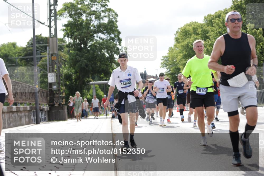 29.06.2025 - hella hamburg halbmarathon Jannik Wohlers http://msf.ph/oto/8152350 29.06.2025 10:15:16 Lombardsbrücke 1440, 2110, 2989, 3417, 4007, 4466, 4492, 4494, 5069, 5739, 6376, 6576, 7941, 7942, 9192, 9657, 10108, 10608, 10775, 12469, 13179, 13818, 13951, 14413, 14423, 14550, 14552, 14630, 15307, 15570, 15710, 15988, 16041, 16923, 16938, 17350, 18150, 18957 meine-sportfotos.de