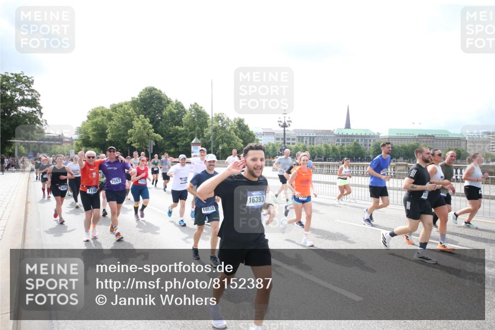 29.06.2025 - hella hamburg halbmarathon Jannik Wohlers http://msf.ph/oto/8152387 29.06.2025 10:42:02 Lombardsbrücke 1150, 1360, 1624, 1929, 1957, 1994, 2069, 2134, 2538, 2580, 3605, 3874, 4353, 4778, 4891, 4892, 5403, 5419, 5810, 6828, 7040, 7260, 7557, 7666, 8459, 8525, 8526, 8712, 8816, 9370, 9980, 10532, 10842, 10872, 10899, 11074, 11075, 11463, 11464, 11468, 11550, 11677, 12403, 12684, 12854, 12903, 12904, 13250, 13406, 13456, 13952, 13953, 14042, 14084, 14108, 14328, 14405, 14426, 14468, 14556, 14585, 14636, 14769, 15004, 15155, 15219, 15912, 15977, 16215, 16352 meine-sportfotos.de