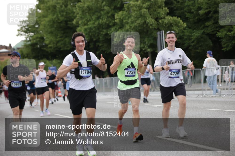 29.06.2025 - hella hamburg halbmarathon Jannik Wohlers http://msf.ph/oto/8152404 29.06.2025 10:52:25 Lombardsbrücke 1369, 1826, 2146, 2362, 2701, 2988, 3140, 3227, 3787, 4591, 4729, 7032, 7737, 8641, 9545, 10055, 10417, 10568, 10600, 10879, 10981, 11919, 12127, 12128, 12994, 14009, 14643, 14704, 14765, 14807, 14827, 14897, 15438, 15439, 15447, 15867, 16053, 16056, 16794, 16961, 16984, 17050, 17359, 17896, 18106, 18205, 18645, 18997, 19063, 19097 meine-sportfotos.de
