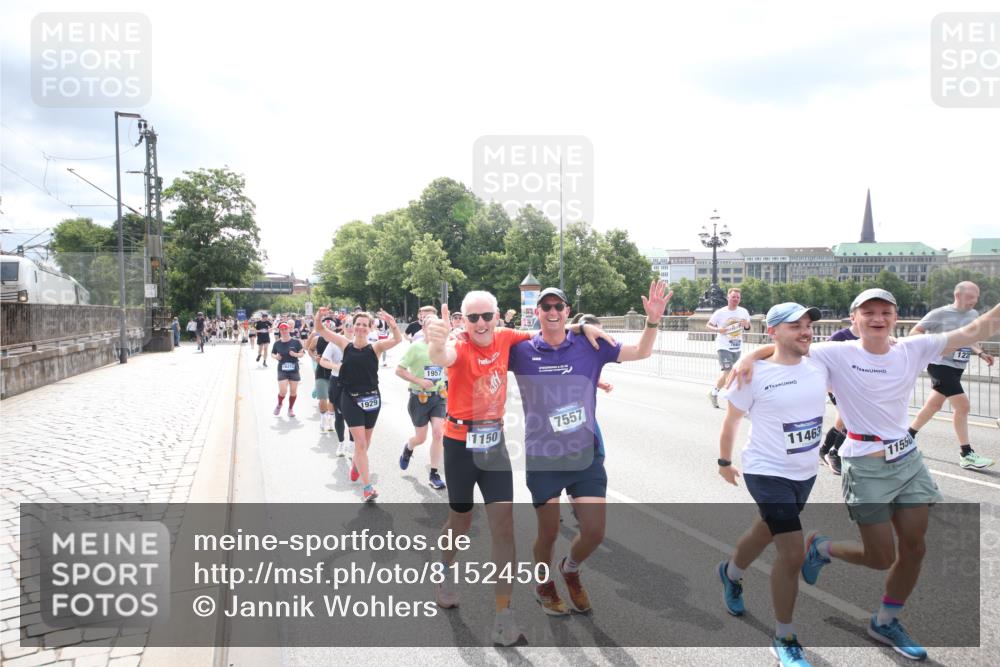 29.06.2025 - hella hamburg halbmarathon Jannik Wohlers http://msf.ph/oto/8152450 29.06.2025 10:42:04 Lombardsbrücke 1150, 1360, 1624, 1929, 1957, 1994, 2069, 2134, 2538, 2580, 3605, 3874, 4353, 4778, 4891, 4892, 5403, 5417, 5810, 6828, 7040, 7260, 7557, 7666, 8459, 8525, 8526, 8529, 8712, 8816, 9980, 10454, 10532, 10842, 10872, 10899, 11463, 11550, 11677, 12403, 12684, 12854, 12903, 12904, 13250, 13406, 13456, 13952, 13953, 14042, 14084, 14108, 14170, 14328, 14405, 14426, 14468, 14556, 14585, 14636, 14769, 15004, 15219, 15221, 15912, 15977, 16215, 16352, 16612 meine-sportfotos.de