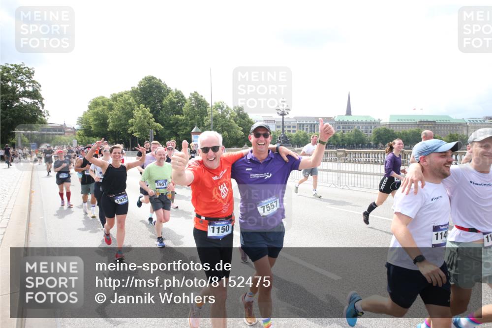 29.06.2025 - hella hamburg halbmarathon Jannik Wohlers http://msf.ph/oto/8152475 29.06.2025 10:42:04 Lombardsbrücke 1150, 1360, 1624, 1929, 1957, 1994, 2069, 2134, 2538, 2580, 3605, 3874, 4353, 4778, 4891, 4892, 5403, 5417, 5810, 6828, 7040, 7260, 7557, 7666, 8459, 8525, 8526, 8529, 8712, 8816, 9980, 10454, 10532, 10842, 10872, 10899, 11463, 11550, 11677, 12403, 12684, 12854, 12903, 12904, 13250, 13406, 13456, 13952, 13953, 14042, 14084, 14108, 14170, 14328, 14405, 14426, 14468, 14556, 14585, 14636, 14769, 15004, 15219, 15221, 15912, 15977, 16215, 16352, 16612 meine-sportfotos.de