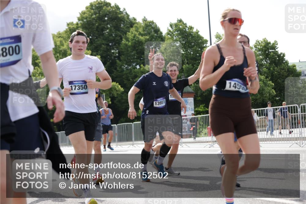 29.06.2025 - hella hamburg halbmarathon Jannik Wohlers http://msf.ph/oto/8152502 29.06.2025 10:15:20 Lombardsbrücke 1440, 2110, 2989, 3167, 3417, 4007, 4466, 4492, 4494, 5069, 6376, 6576, 7941, 7942, 9192, 9657, 10108, 10608, 10775, 12469, 13179, 13818, 13951, 14413, 14423, 14550, 14552, 14559, 14630, 15307, 15570, 15710, 15988, 16041, 16348, 16606, 16923, 16938, 17350, 18150, 18957 meine-sportfotos.de