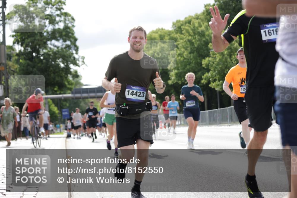 29.06.2025 - hella hamburg halbmarathon Jannik Wohlers http://msf.ph/oto/8152550 29.06.2025 10:15:22 Lombardsbrücke 2989, 3167, 4007, 4466, 4492, 4494, 6376, 6576, 7941, 7942, 8746, 8885, 9192, 9657, 9675, 10108, 10608, 10775, 11774, 11783, 12427, 12469, 13179, 13818, 13951, 14413, 14423, 14550, 14552, 14559, 14630, 15307, 15570, 15710, 15988, 16020, 16348, 16606, 16923, 16938, 17350, 18150, 18957 meine-sportfotos.de