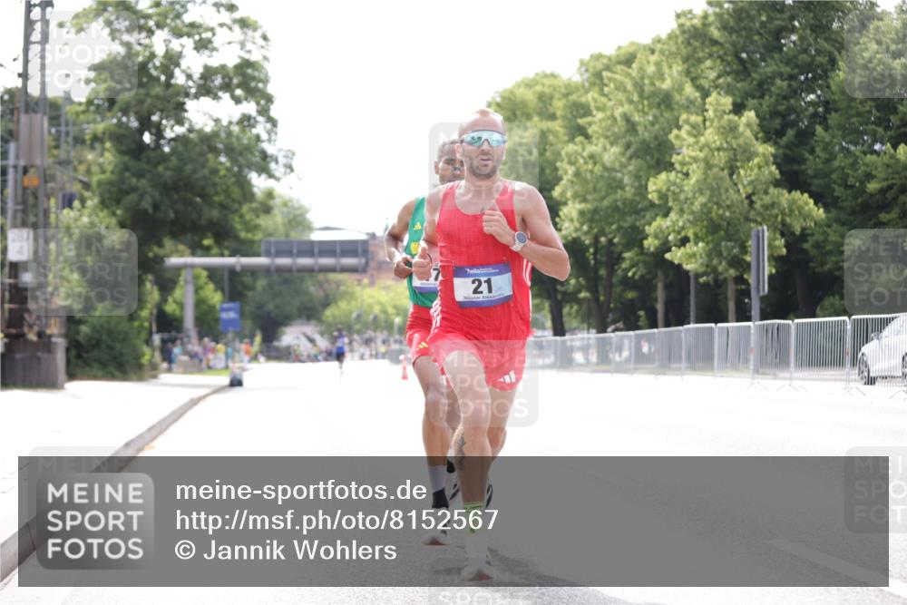 29.06.2025 - hella hamburg halbmarathon Jannik Wohlers http://msf.ph/oto/8152567 29.06.2025 09:31:55 Lombardsbrücke 17, 21 meine-sportfotos.de