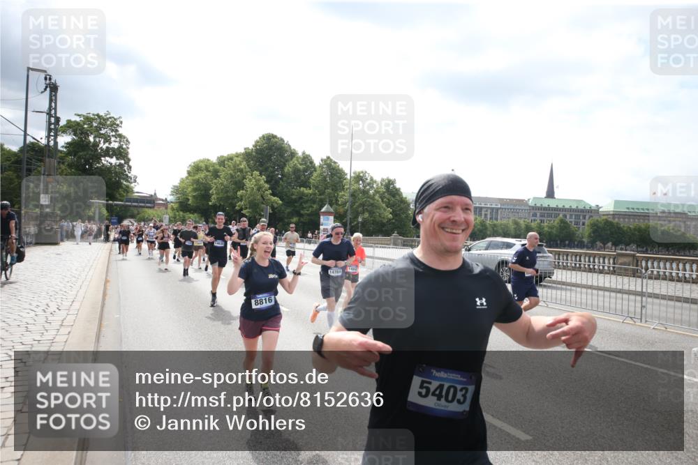 29.06.2025 - hella hamburg halbmarathon Jannik Wohlers http://msf.ph/oto/8152636 29.06.2025 10:42:09 Lombardsbrücke 1150, 1360, 1929, 1957, 1994, 2069, 2134, 2401, 2538, 2580, 2940, 2941, 3605, 3874, 4334, 4778, 4891, 4892, 5403, 5417, 5810, 6120, 6764, 7040, 7260, 7513, 7557, 7666, 8525, 8526, 8529, 8816, 9980, 10454, 10532, 10697, 10872, 10899, 11463, 11550, 11677, 12684, 13241, 13250, 13406, 13776, 14042, 14084, 14170, 14405, 14426, 14468, 14556, 14636, 14769, 15004, 15219, 15221, 15912, 15977, 16215, 16352, 16612 meine-sportfotos.de