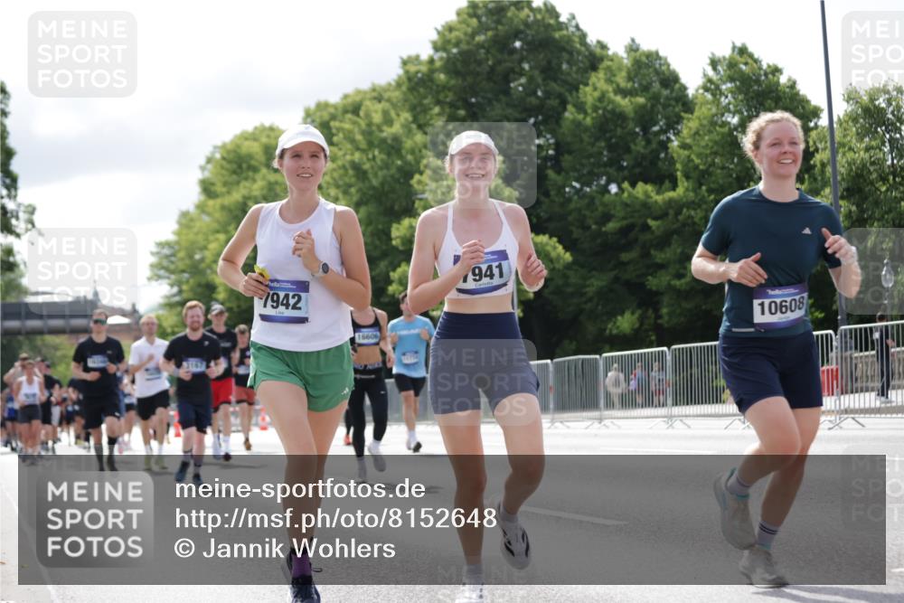 29.06.2025 - hella hamburg halbmarathon Jannik Wohlers http://msf.ph/oto/8152648 29.06.2025 10:15:24 Lombardsbrücke 2989, 3167, 4007, 4466, 4492, 4494, 6376, 6576, 7941, 7942, 8746, 8885, 9192, 9675, 10108, 10608, 11113, 11303, 11478, 11774, 11783, 12427, 12469, 12628, 13179, 13818, 13951, 14423, 14550, 14552, 14559, 14630, 15307, 15570, 15710, 15988, 16020, 16348, 16606, 16923, 17350, 18150, 18641, 18957 meine-sportfotos.de