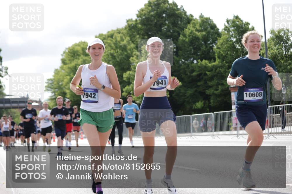 29.06.2025 - hella hamburg halbmarathon Jannik Wohlers http://msf.ph/oto/8152655 29.06.2025 10:15:25 Lombardsbrücke 2076, 2989, 3167, 4007, 4466, 4492, 4494, 6376, 6576, 7897, 7941, 7942, 8746, 8885, 9192, 9675, 10108, 10608, 11113, 11303, 11478, 11774, 11783, 11818, 12427, 12469, 12628, 13179, 13818, 13951, 14423, 14550, 14552, 14559, 14630, 15307, 15570, 15710, 15988, 16020, 16348, 16606, 16923, 17350, 18150, 18641, 18957 meine-sportfotos.de