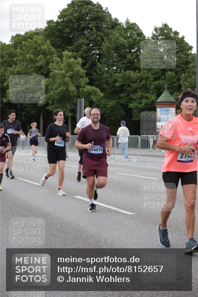 29.06.2025 - hella hamburg halbmarathon Jannik Wohlers http://msf.ph/oto/8152657 29.06.2025 10:52:36 Lombardsbrücke 2146, 2291, 2701, 2988, 3787, 4626, 4729, 6135, 6521, 7681, 7737, 9545, 10055, 10417, 10568, 10661, 10981, 11520, 11524, 11919, 12127, 12128, 13489, 13916, 13917, 14009, 14643, 14765, 14807, 14977, 14979, 16137, 16156, 16794, 16961, 18988 meine-sportfotos.de