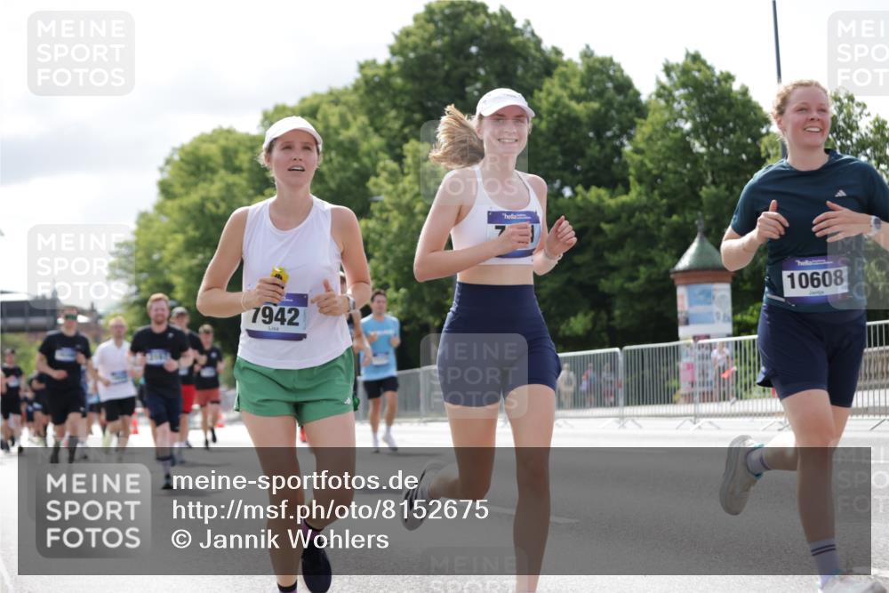 29.06.2025 - hella hamburg halbmarathon Jannik Wohlers http://msf.ph/oto/8152675 29.06.2025 10:15:25 Lombardsbrücke 2076, 2989, 3167, 4007, 4466, 4492, 4494, 6376, 6576, 7897, 7941, 7942, 8746, 8885, 9192, 9675, 10108, 10608, 11113, 11303, 11478, 11774, 11783, 11818, 12427, 12469, 12628, 13179, 13818, 13951, 14423, 14550, 14552, 14559, 14630, 15307, 15570, 15710, 15988, 16020, 16348, 16606, 16923, 17350, 18150, 18641, 18957 meine-sportfotos.de