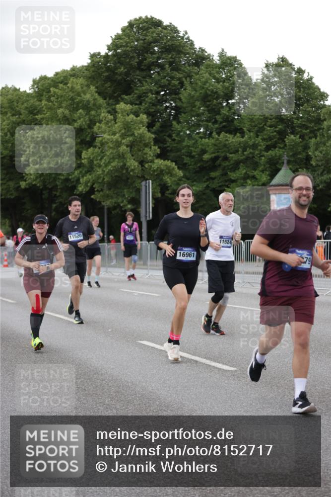 29.06.2025 - hella hamburg halbmarathon Jannik Wohlers http://msf.ph/oto/8152717 29.06.2025 10:52:37 Lombardsbrücke 2146, 2291, 2701, 2988, 3787, 4626, 4729, 6135, 6521, 7681, 7737, 9545, 10055, 10417, 10568, 10661, 10981, 11520, 11524, 11919, 12127, 12128, 13489, 13916, 13917, 14643, 14765, 14807, 14977, 14979, 16137, 16156, 16961, 18988 meine-sportfotos.de