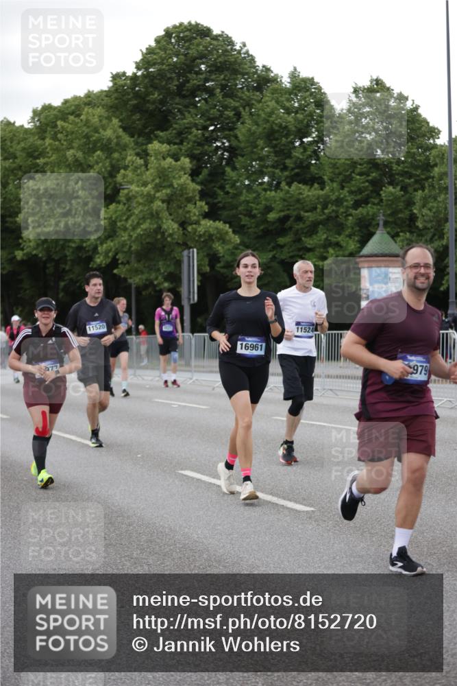 29.06.2025 - hella hamburg halbmarathon Jannik Wohlers http://msf.ph/oto/8152720 29.06.2025 10:52:37 Lombardsbrücke 2146, 2291, 2701, 2988, 3787, 4626, 4729, 6135, 6521, 7681, 7737, 9545, 10055, 10417, 10568, 10661, 10981, 11520, 11524, 11919, 12127, 12128, 13489, 13916, 13917, 14643, 14765, 14807, 14977, 14979, 16137, 16156, 16961, 18988 meine-sportfotos.de