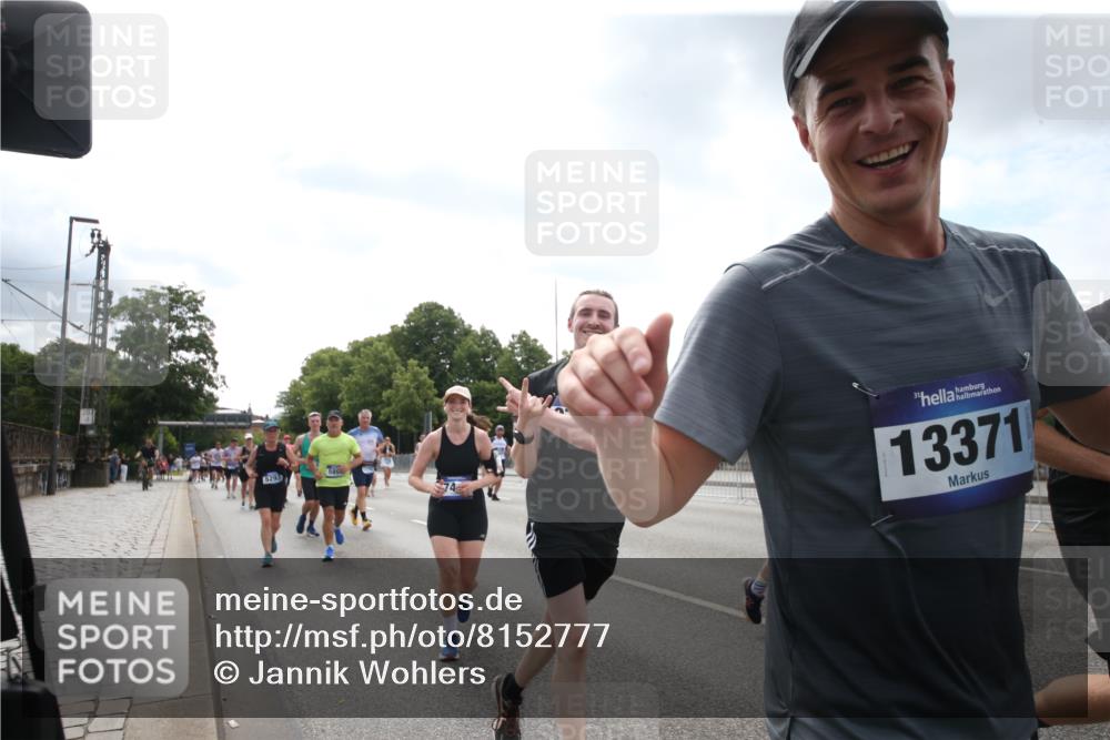 29.06.2025 - hella hamburg halbmarathon Jannik Wohlers http://msf.ph/oto/8152777 29.06.2025 10:43:29 Lombardsbrücke 1026, 1095, 1306, 1310, 1459, 2073, 2733, 3288, 3597, 4627, 4636, 5001, 5192, 5201, 5293, 5890, 5902, 5905, 6036, 6334, 6895, 6971, 6973, 7205, 7206, 7489, 8000, 8058, 8870, 9073, 9704, 9879, 10097, 10220, 10285, 10553, 10799, 12518, 12520, 12792, 13371, 13705, 13777, 14474, 14544, 15285, 15294, 15448, 15719, 16298, 16308, 16862, 17293, 17501, 18080, 18310, 18318, 18436 meine-sportfotos.de