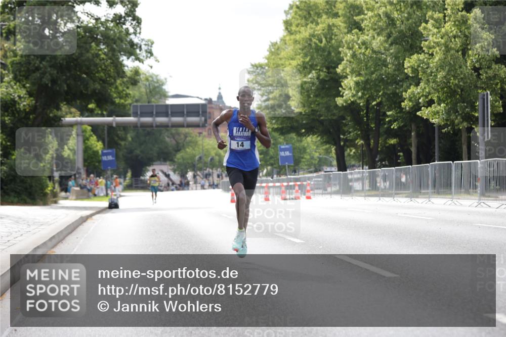 29.06.2025 - hella hamburg halbmarathon Jannik Wohlers http://msf.ph/oto/8152779 29.06.2025 09:32:04 Lombardsbrücke 14, 17, 21 meine-sportfotos.de