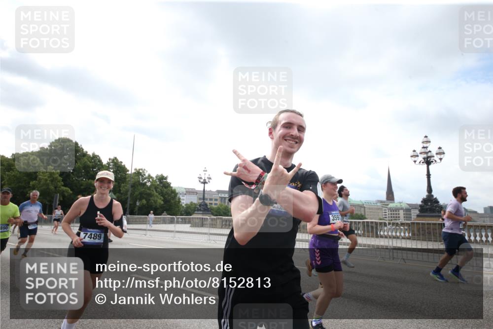 29.06.2025 - hella hamburg halbmarathon Jannik Wohlers http://msf.ph/oto/8152813 29.06.2025 10:43:29 Lombardsbrücke 1026, 1095, 1306, 1310, 1459, 2073, 2733, 3288, 3597, 4627, 4636, 5001, 5192, 5201, 5293, 5890, 5902, 5905, 6036, 6334, 6895, 6971, 6973, 7205, 7206, 7489, 8000, 8058, 8870, 9073, 9704, 9879, 10097, 10220, 10285, 10553, 10799, 12518, 12520, 12792, 13371, 13705, 13777, 14474, 14544, 15285, 15294, 15448, 15719, 16298, 16308, 16862, 17293, 17501, 18080, 18310, 18318, 18436 meine-sportfotos.de