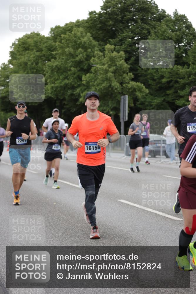 29.06.2025 - hella hamburg halbmarathon Jannik Wohlers http://msf.ph/oto/8152824 29.06.2025 10:52:39 Lombardsbrücke 2291, 2701, 2988, 3787, 4626, 4729, 6135, 6521, 7681, 7737, 9545, 10055, 10417, 10568, 10661, 11520, 11524, 11919, 12127, 12128, 13489, 13916, 13917, 14765, 14807, 14977, 14979, 16137, 16156, 16961, 18988 meine-sportfotos.de