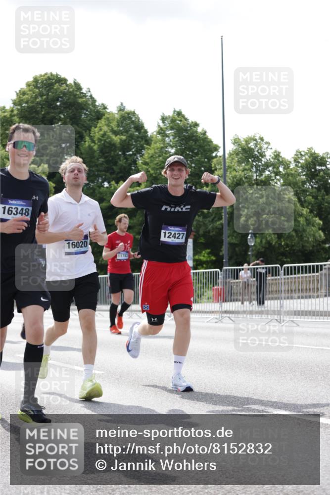 29.06.2025 - hella hamburg halbmarathon Jannik Wohlers http://msf.ph/oto/8152832 29.06.2025 10:15:29 Lombardsbrücke 1156, 1651, 2076, 2436, 3167, 4007, 5423, 7897, 7941, 7942, 8554, 8746, 8885, 9192, 9675, 9784, 10108, 10608, 11113, 11303, 11478, 11774, 11783, 11818, 12427, 12469, 12628, 13179, 13818, 13951, 14423, 14543, 14550, 14559, 15570, 15710, 15889, 15988, 16020, 16348, 16606, 16923, 17350, 17692, 18641, 18957, 19030 meine-sportfotos.de