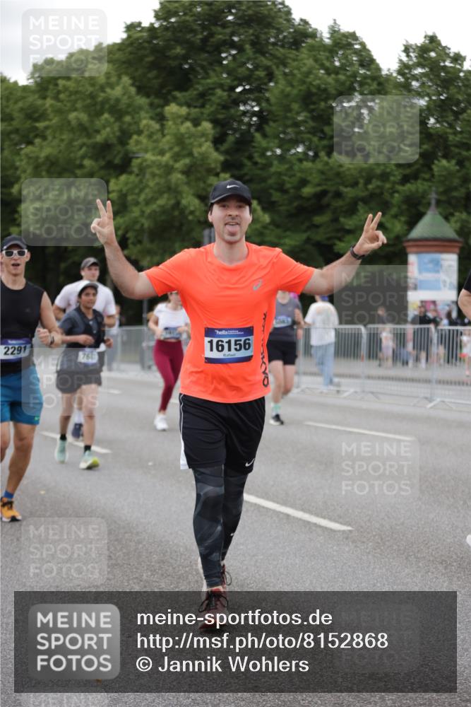 29.06.2025 - hella hamburg halbmarathon Jannik Wohlers http://msf.ph/oto/8152868 29.06.2025 10:52:39 Lombardsbrücke 2291, 2701, 2988, 3787, 4626, 4729, 6135, 6521, 7681, 7737, 9545, 10055, 10417, 10568, 10661, 11520, 11524, 11919, 12127, 12128, 13489, 13916, 13917, 14765, 14807, 14977, 14979, 16137, 16156, 16961, 18988 meine-sportfotos.de