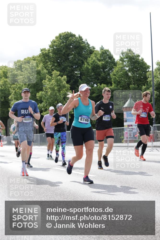 29.06.2025 - hella hamburg halbmarathon Jannik Wohlers http://msf.ph/oto/8152872 29.06.2025 10:15:30 Lombardsbrücke 1156, 1651, 2076, 2436, 3167, 4007, 4828, 5423, 7897, 7941, 7942, 8554, 8746, 8885, 9192, 9675, 9784, 10608, 11113, 11303, 11478, 11774, 11783, 11818, 12427, 12469, 12628, 13179, 13818, 13951, 14423, 14543, 14550, 14559, 15570, 15710, 15889, 15988, 16020, 16348, 16606, 16923, 17350, 17692, 18641, 18957, 19030 meine-sportfotos.de