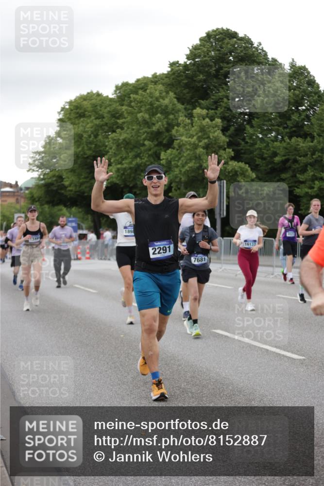 29.06.2025 - hella hamburg halbmarathon Jannik Wohlers http://msf.ph/oto/8152887 29.06.2025 10:52:40 Lombardsbrücke 2291, 2701, 2988, 3787, 4626, 6135, 6521, 7681, 9545, 10417, 10568, 10661, 11520, 11524, 11919, 12127, 12128, 13489, 13916, 13917, 14038, 14765, 14807, 14977, 14979, 16137, 16156, 16961, 18988 meine-sportfotos.de