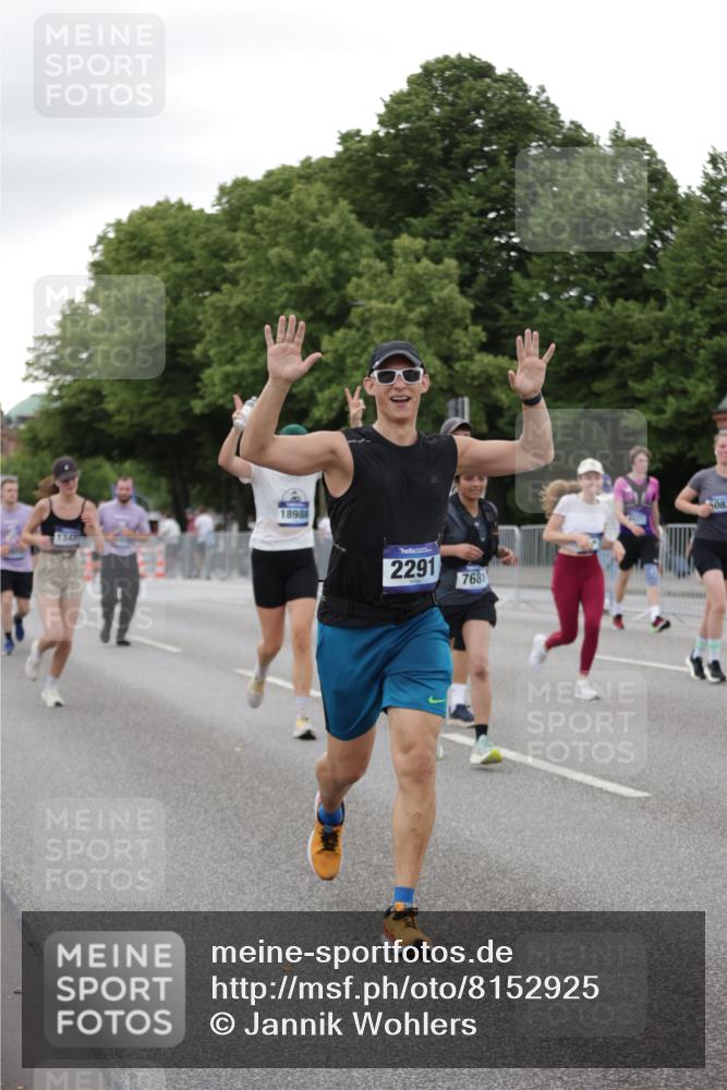 29.06.2025 - hella hamburg halbmarathon Jannik Wohlers http://msf.ph/oto/8152925 29.06.2025 10:52:41 Lombardsbrücke 2291, 2701, 2988, 3787, 4626, 5428, 6135, 6521, 7681, 9545, 10417, 10568, 10661, 11520, 11524, 11919, 13489, 13916, 13917, 14038, 14761, 14765, 14807, 14977, 14979, 16137, 16156, 16961, 18988 meine-sportfotos.de