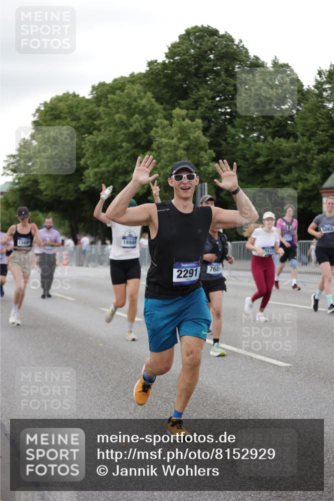 29.06.2025 - hella hamburg halbmarathon Jannik Wohlers http://msf.ph/oto/8152929 29.06.2025 10:52:41 Lombardsbrücke 2291, 2701, 2988, 3787, 4626, 5428, 6135, 6521, 7681, 9545, 10417, 10568, 10661, 11520, 11524, 11919, 13489, 13916, 13917, 14038, 14761, 14765, 14807, 14977, 14979, 16137, 16156, 16961, 18988 meine-sportfotos.de
