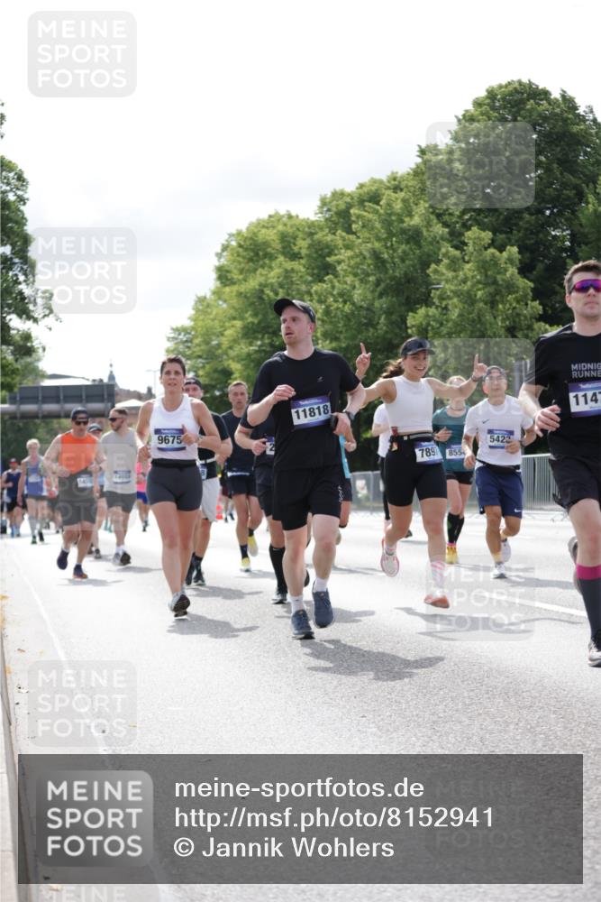 29.06.2025 - hella hamburg halbmarathon Jannik Wohlers http://msf.ph/oto/8152941 29.06.2025 10:15:32 Lombardsbrücke 1156, 1308, 1651, 2071, 2076, 2165, 2436, 3167, 4007, 4828, 5423, 7897, 7941, 7942, 8169, 8554, 8746, 8885, 9675, 9784, 10608, 11113, 11303, 11478, 11774, 11783, 11818, 12427, 12469, 12628, 13179, 13818, 13951, 14423, 14543, 14559, 15570, 15571, 15710, 15889, 15988, 16020, 16348, 16606, 16923, 17350, 17692, 18641, 18957, 19030 meine-sportfotos.de