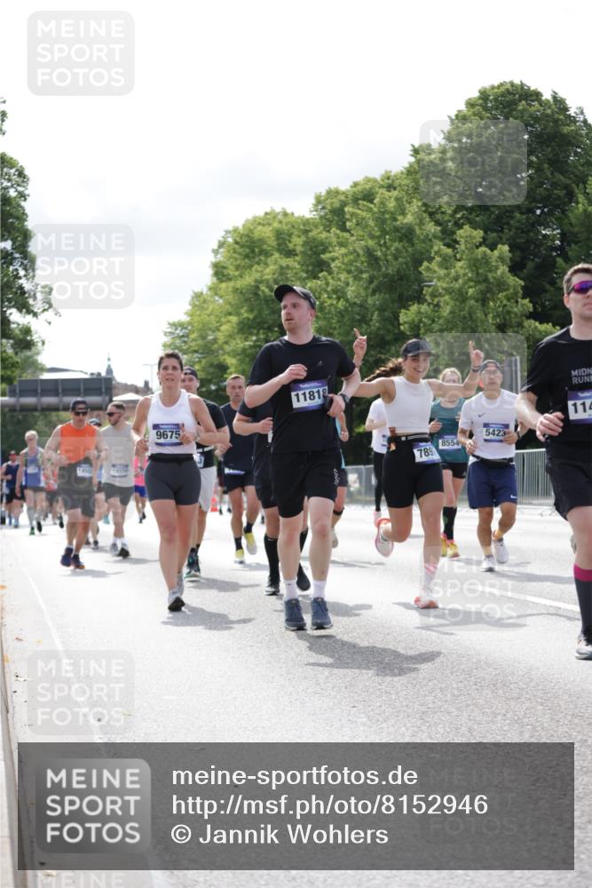29.06.2025 - hella hamburg halbmarathon Jannik Wohlers http://msf.ph/oto/8152946 29.06.2025 10:15:32 Lombardsbrücke 1156, 1308, 1651, 2071, 2076, 2165, 2436, 3167, 4007, 4828, 5423, 7897, 7941, 7942, 8169, 8554, 8746, 8885, 9675, 9784, 10608, 11113, 11303, 11478, 11774, 11783, 11818, 12427, 12469, 12628, 13179, 13818, 13951, 14423, 14543, 14559, 15570, 15571, 15710, 15889, 15988, 16020, 16348, 16606, 16923, 17350, 17692, 18641, 18957, 19030 meine-sportfotos.de