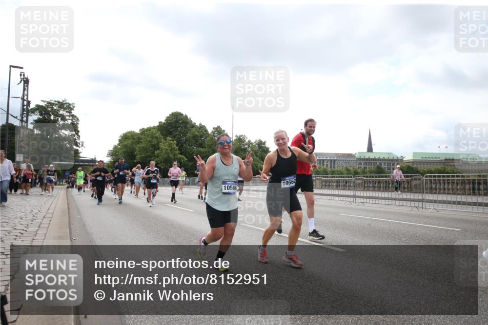 29.06.2025 - hella hamburg halbmarathon Jannik Wohlers http://msf.ph/oto/8152951 29.06.2025 10:44:43 Lombardsbrücke 1024, 1629, 1685, 1798, 2007, 2779, 3160, 3164, 3570, 3993, 4186, 4275, 4337, 4851, 5190, 6509, 6980, 7699, 7912, 8594, 8762, 8907, 10562, 10566, 10707, 11314, 11393, 12198, 12332, 12334, 12394, 12793, 12905, 13261, 13555, 13580, 14002, 14513, 14758, 14777, 15458, 15750, 15751, 15998, 16850, 17521, 18084, 18230, 18294 meine-sportfotos.de
