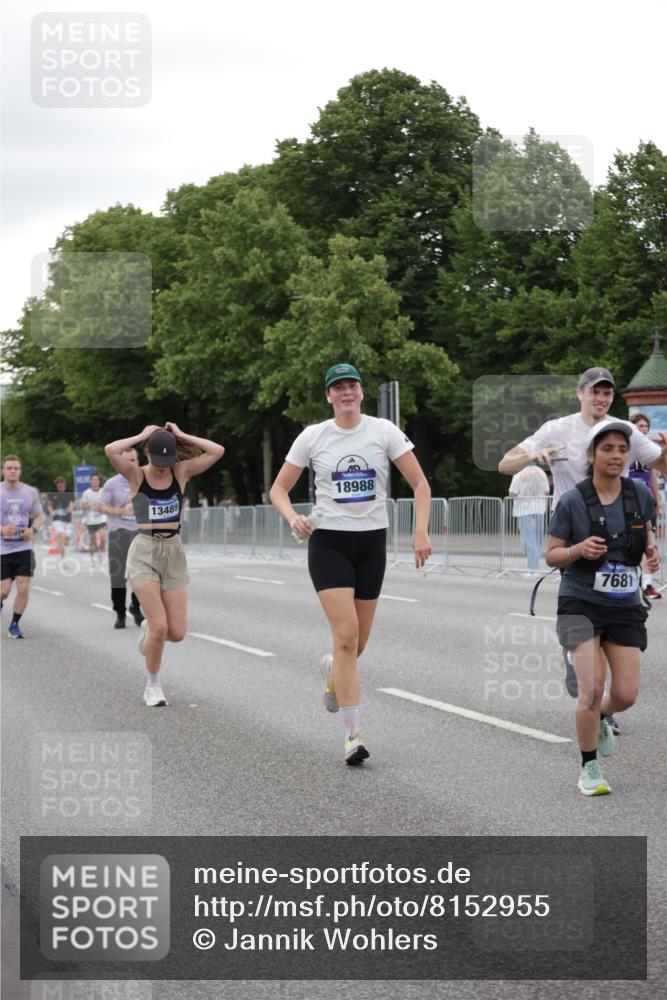 29.06.2025 - hella hamburg halbmarathon Jannik Wohlers http://msf.ph/oto/8152955 29.06.2025 10:52:42 Lombardsbrücke 2291, 2701, 2988, 3787, 4626, 5428, 6135, 6521, 7483, 7681, 10417, 10568, 10661, 11520, 11524, 13489, 13916, 13917, 14038, 14761, 14765, 14807, 14977, 14979, 16137, 16156, 16961, 18988 meine-sportfotos.de
