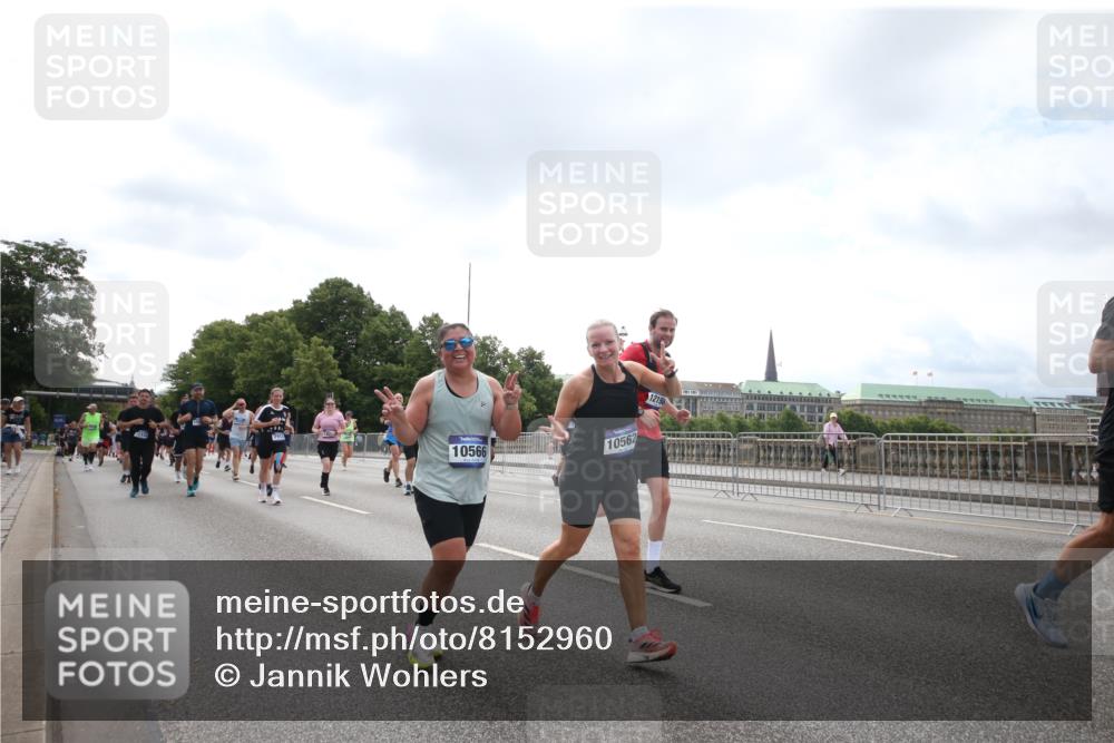29.06.2025 - hella hamburg halbmarathon Jannik Wohlers http://msf.ph/oto/8152960 29.06.2025 10:44:43 Lombardsbrücke 1024, 1629, 1685, 1798, 2007, 2779, 3160, 3164, 3570, 3993, 4186, 4275, 4337, 4851, 5190, 6509, 6980, 7699, 7912, 8594, 8762, 8907, 10562, 10566, 10707, 11314, 11393, 12198, 12332, 12334, 12394, 12793, 12905, 13261, 13555, 13580, 14002, 14513, 14758, 14777, 15458, 15750, 15751, 15998, 16850, 17521, 18084, 18230, 18294 meine-sportfotos.de