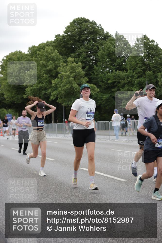 29.06.2025 - hella hamburg halbmarathon Jannik Wohlers http://msf.ph/oto/8152987 29.06.2025 10:52:42 Lombardsbrücke 2291, 2701, 2988, 3787, 4626, 5428, 6135, 6521, 7483, 7681, 10417, 10568, 10661, 11520, 11524, 13489, 13916, 13917, 14038, 14761, 14765, 14807, 14977, 14979, 16137, 16156, 16961, 18988 meine-sportfotos.de
