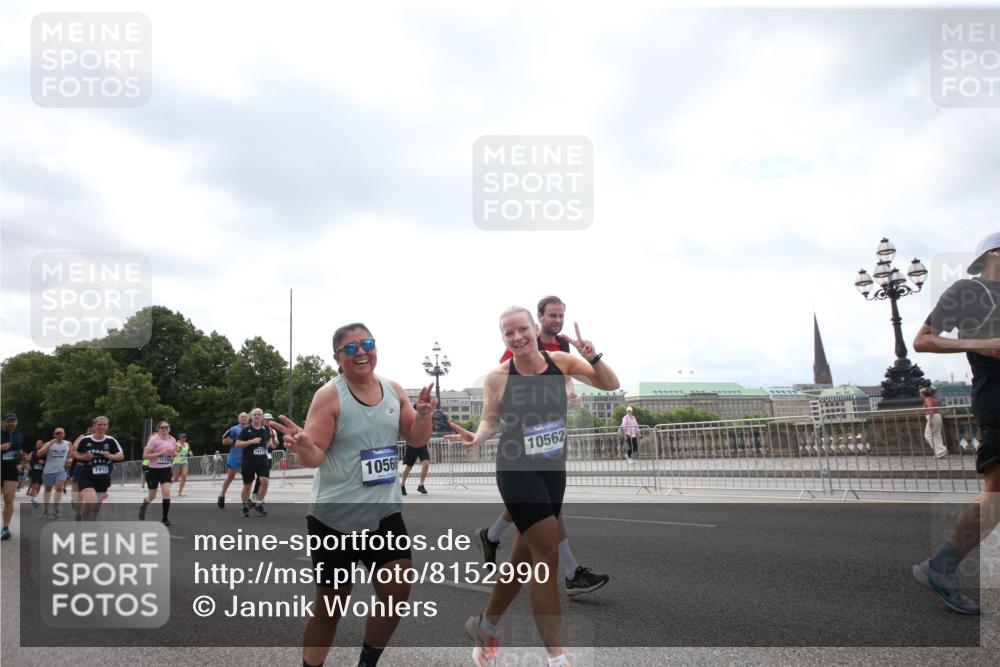 29.06.2025 - hella hamburg halbmarathon Jannik Wohlers http://msf.ph/oto/8152990 29.06.2025 10:44:44 Lombardsbrücke 1024, 1685, 1798, 2007, 2779, 3160, 3164, 3993, 4186, 4337, 4851, 5099, 5190, 6509, 6788, 6980, 7699, 7912, 8594, 8605, 8762, 8907, 10562, 10566, 10707, 11314, 11393, 12198, 12332, 12334, 12394, 12793, 12905, 13555, 13580, 14002, 14513, 14758, 14777, 15458, 15750, 15751, 15998, 16850, 17521, 18084, 18230, 18294 meine-sportfotos.de