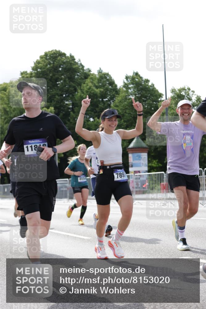 29.06.2025 - hella hamburg halbmarathon Jannik Wohlers http://msf.ph/oto/8153020 29.06.2025 10:15:33 Lombardsbrücke 1156, 1308, 1651, 2071, 2076, 2165, 2436, 3167, 4828, 5423, 7897, 7941, 7942, 8169, 8554, 8746, 8885, 9675, 9784, 10608, 11113, 11303, 11478, 11774, 11783, 11818, 12427, 12469, 12628, 13179, 13951, 14423, 14543, 14559, 15570, 15571, 15710, 15889, 15988, 16020, 16348, 16606, 16923, 17692, 18641, 18957, 19030 meine-sportfotos.de