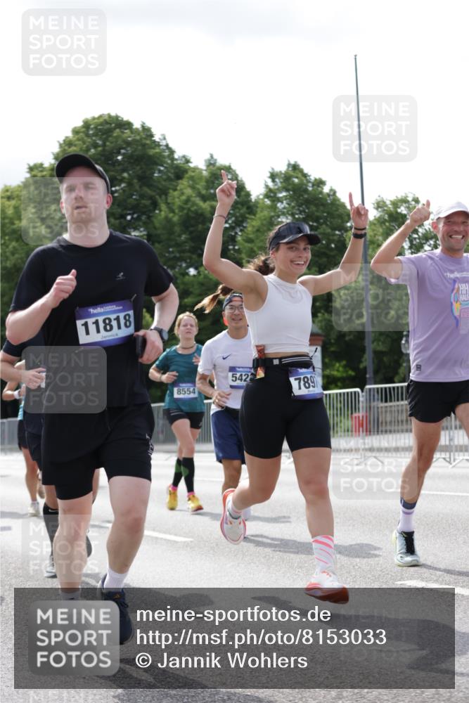 29.06.2025 - hella hamburg halbmarathon Jannik Wohlers http://msf.ph/oto/8153033 29.06.2025 10:15:34 Lombardsbrücke 1156, 1308, 1651, 2071, 2076, 2165, 2436, 3167, 4828, 5046, 5423, 7897, 7941, 7942, 8169, 8554, 8746, 8885, 9675, 9784, 10608, 11113, 11303, 11478, 11774, 11783, 11818, 12427, 12469, 12628, 14423, 14543, 14559, 15571, 15710, 15889, 15988, 16020, 16348, 16606, 16923, 17692, 18641, 18957, 19030 meine-sportfotos.de